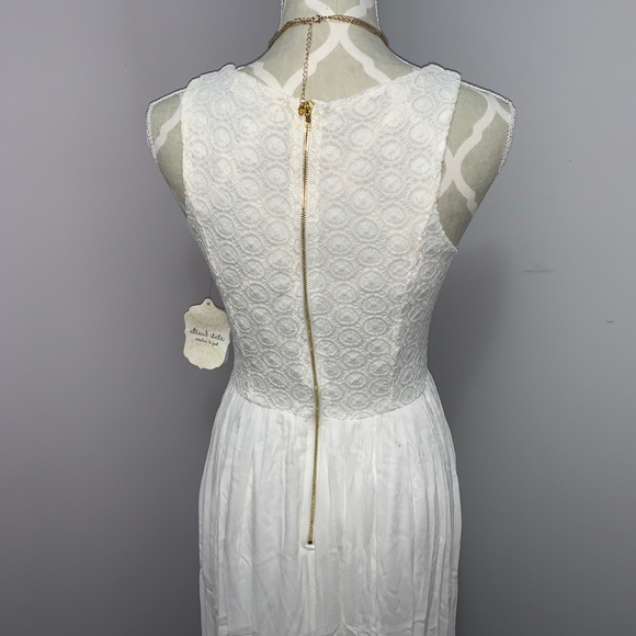 Beautiful High/Low Maxi Dress - Picture 3 of 6